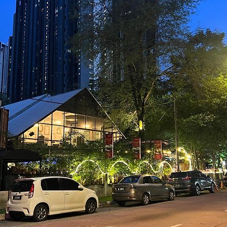 Reizz Residence By Elysium Kuala Lumpur Bagian luar foto